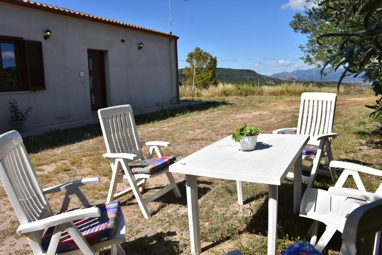 Su Cuile Historical Country House With Barbecue Martis Exterior foto